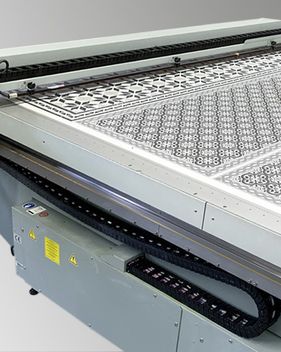 Contento Digitaldrucklösungen Maschinenpark: Arizona-Drucker